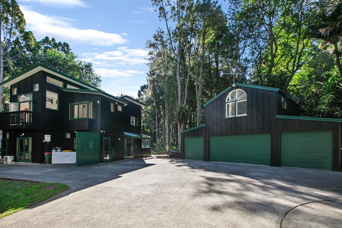482 Ponga Road, Papakura - Carousel 19