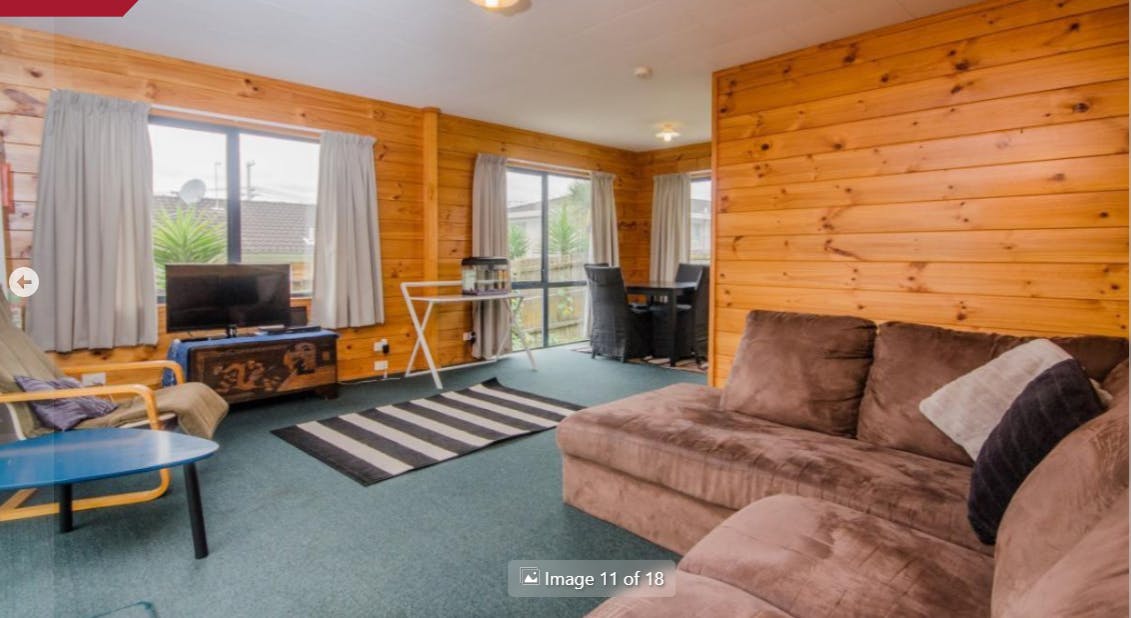 42A Rimu Street, New Lynn, Auckland - Carousel 2