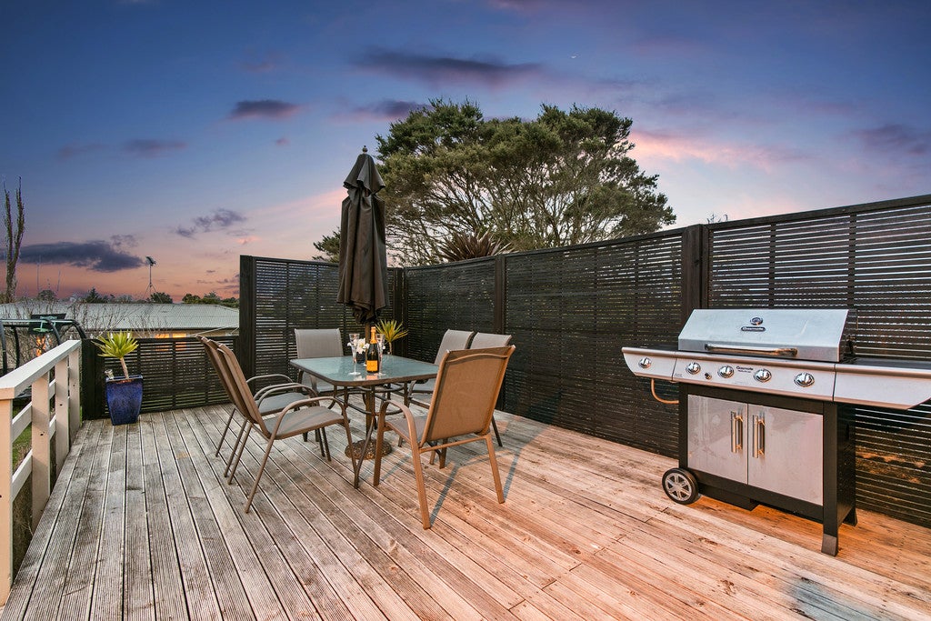 56 Ennis Avenue, Pakuranga Heights, Auckland - Carousel 2