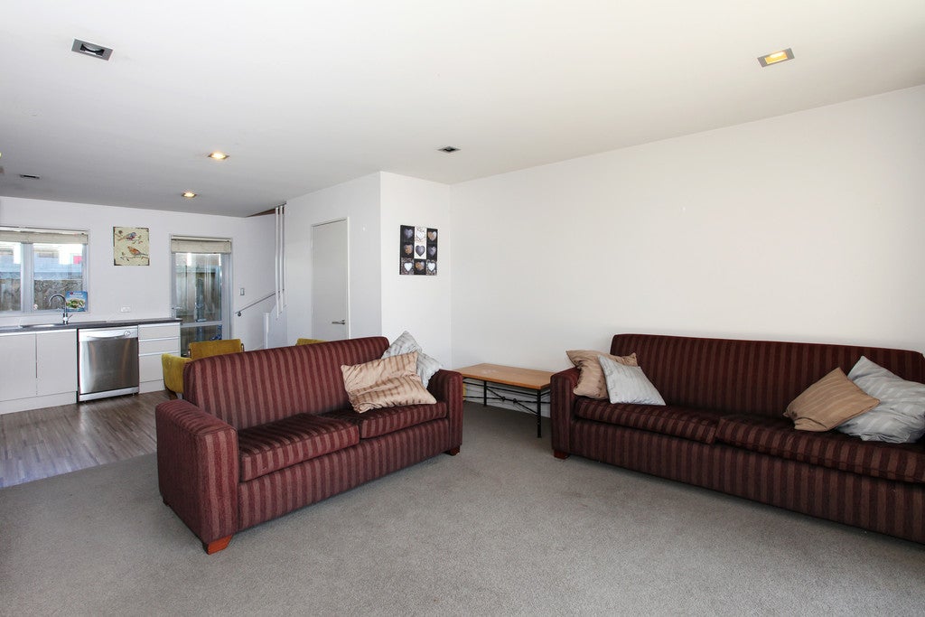 4 Walpole Street, Waltham, Christchurch - Carousel 1