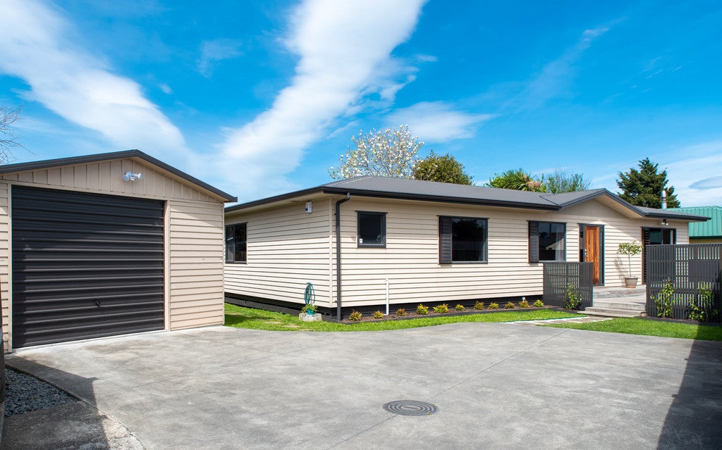 1109A Heretaunga Street East, Parkvale, Hastings - Carousel 17