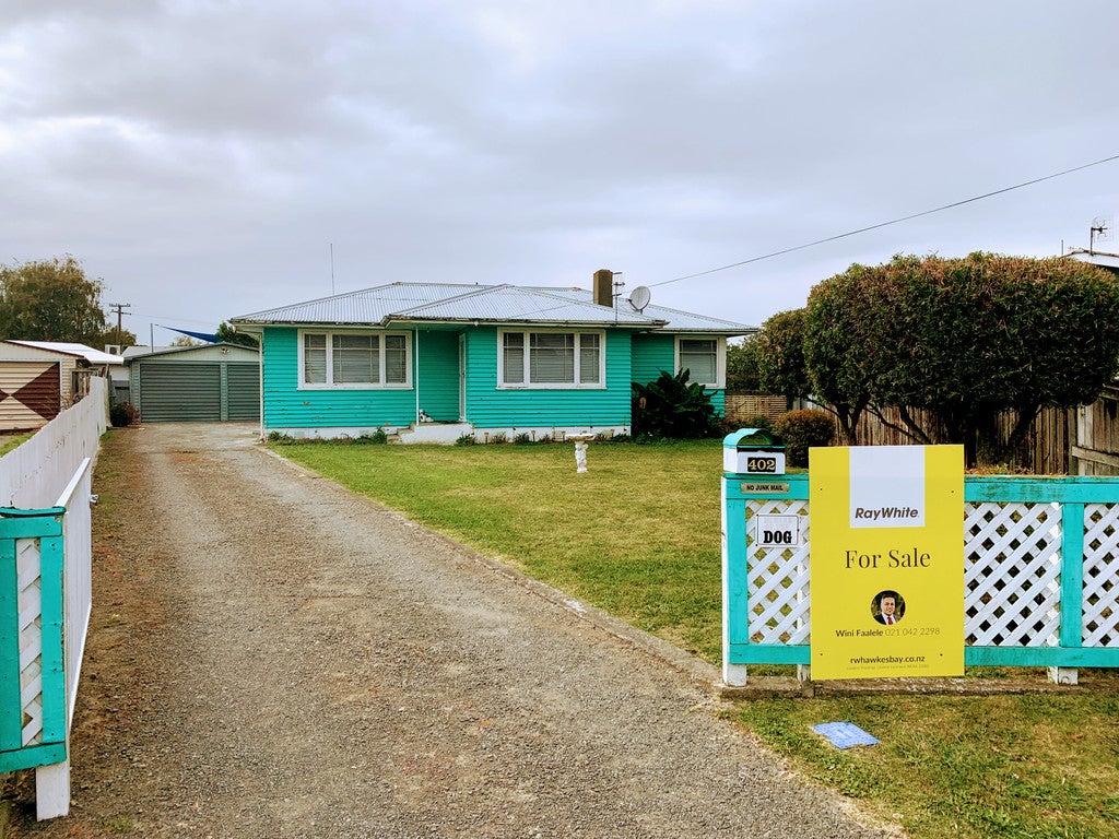 402 Huia Place, Camberley, Hastings - Carousel 1