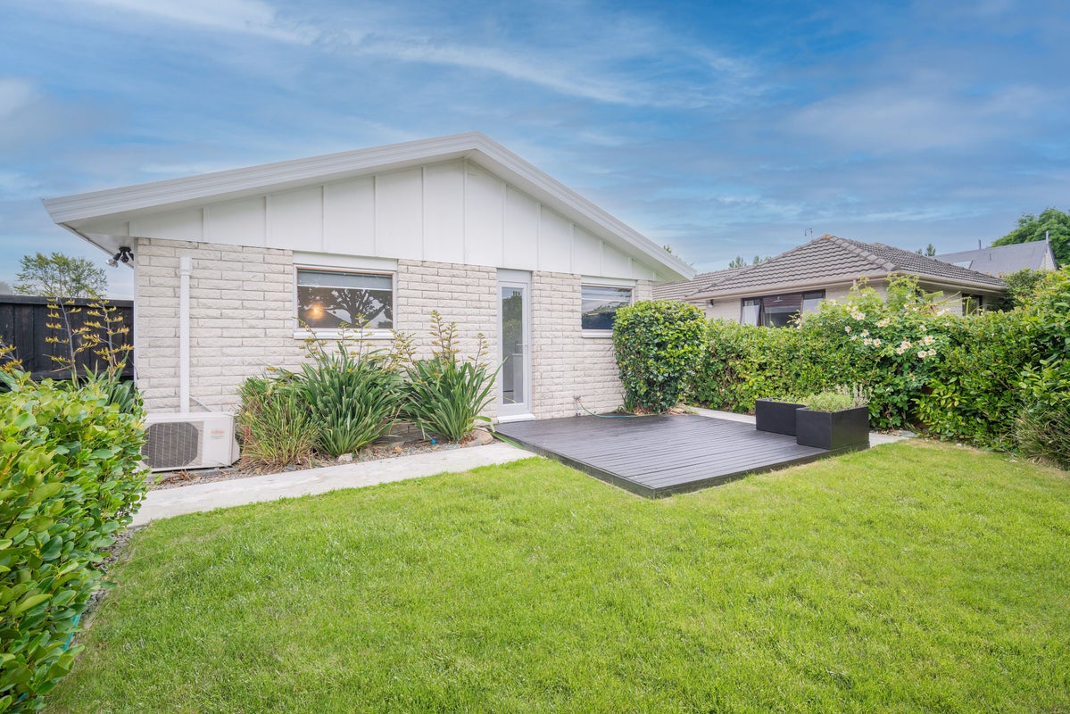 1/75 Wingate Street, Redwood, Christchurch - Carousel 2