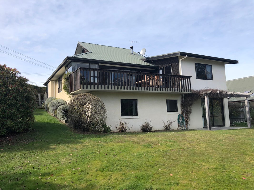 40 Beacon Point Road, Wanaka - Carousel 1