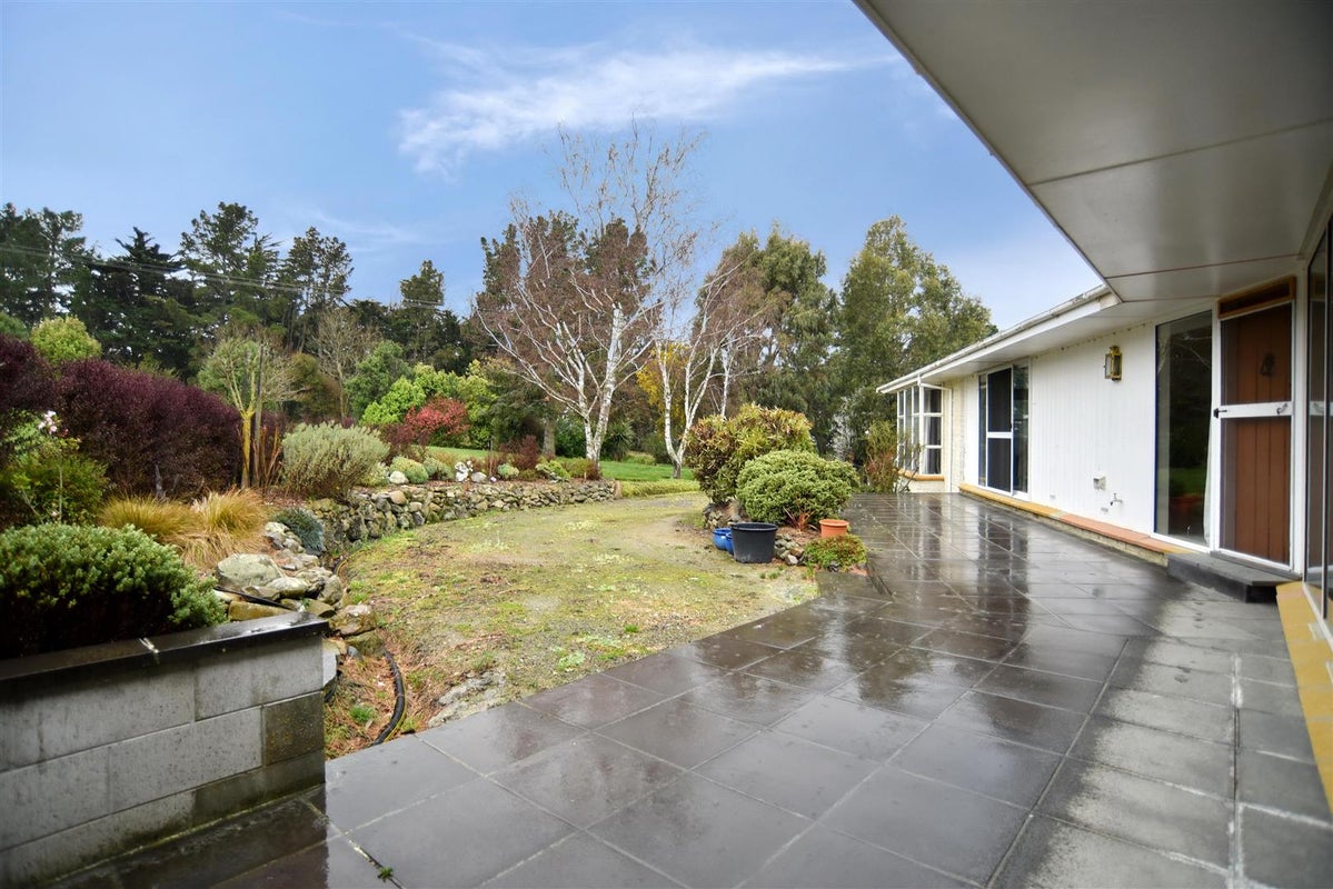 127 Mound Road, Broomfield, Amberley - Carousel 2