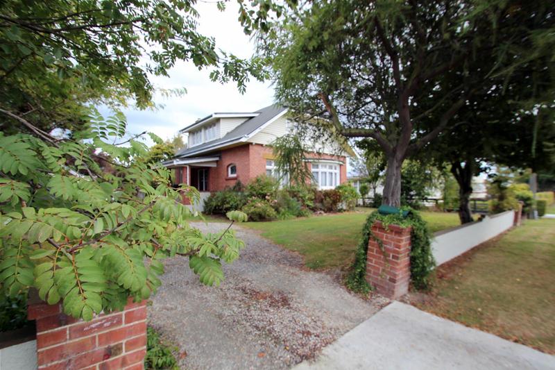 4 Lawrence Street, East Gore, Gore - Carousel 1