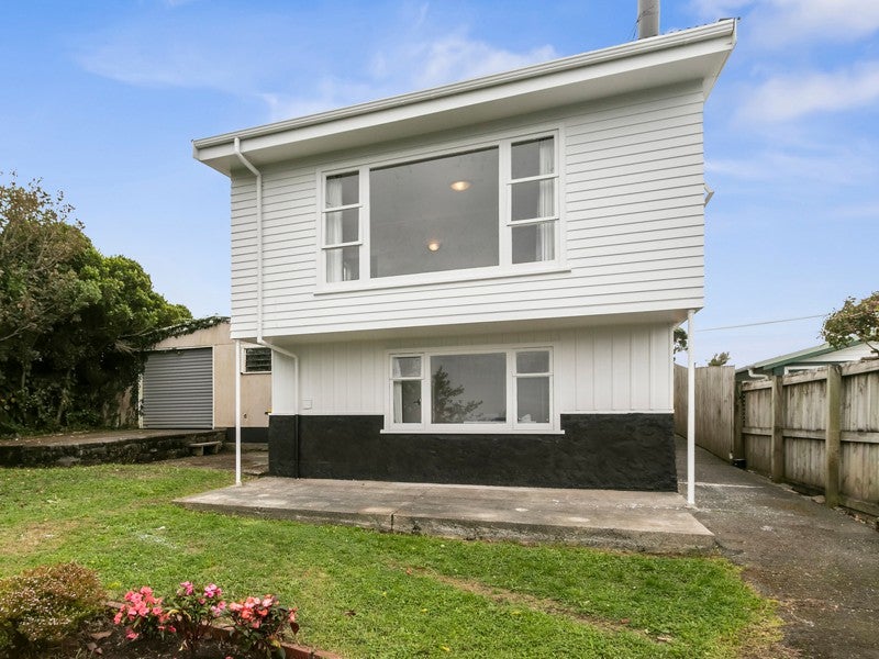206B Miromiro Road, Normandale, Lower Hutt - Carousel 1