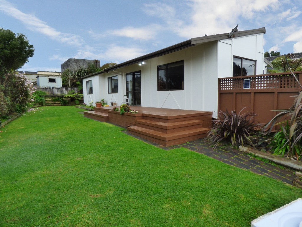 9 Hobart Drive, Spotswood, New Plymouth - Carousel 2