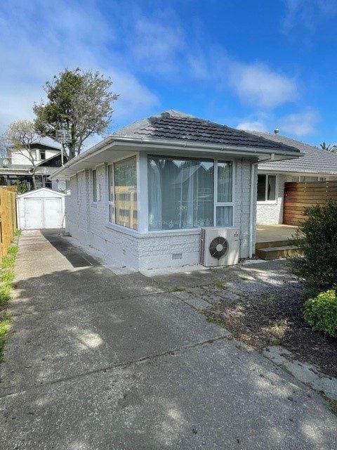 1/190 Rose Street, Somerfield, Christchurch - Carousel 1