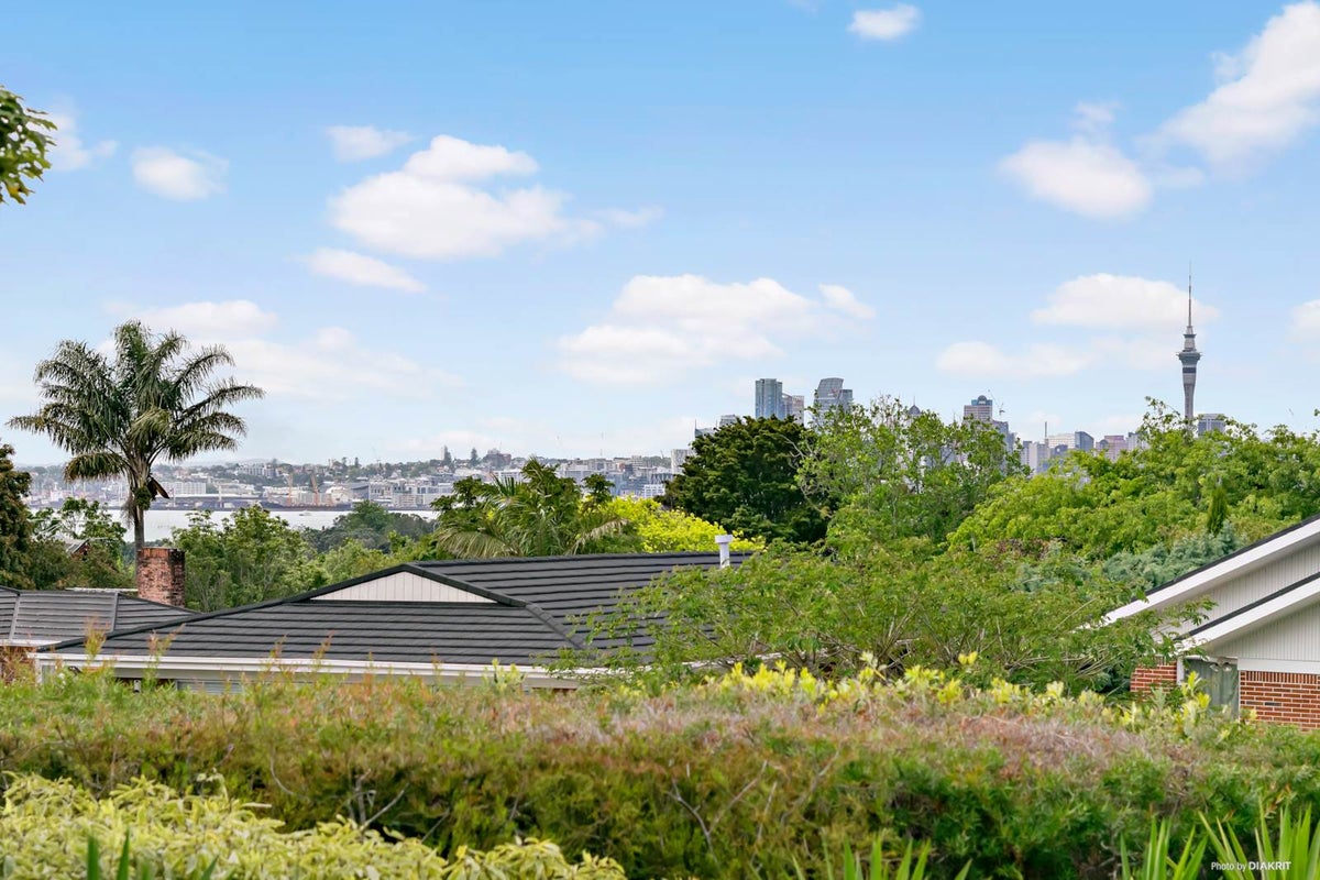 23 James Evans Drive, Northcote, Auckland - Carousel 2