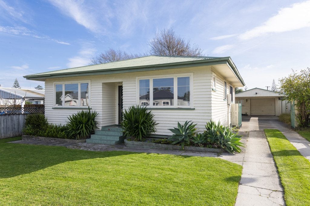 8 Willow Street, Mangapapa, Gisborne - Carousel 2