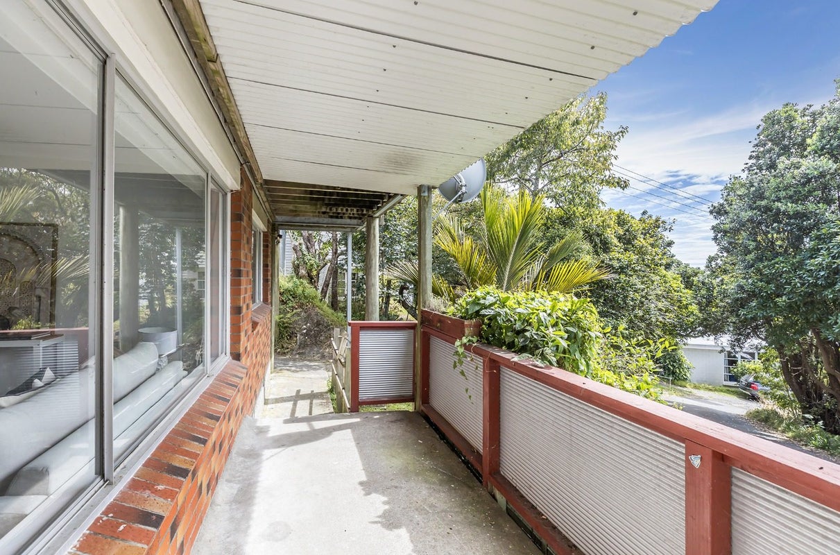 1/153 Main Road, Tawa, Wellington - Carousel 2