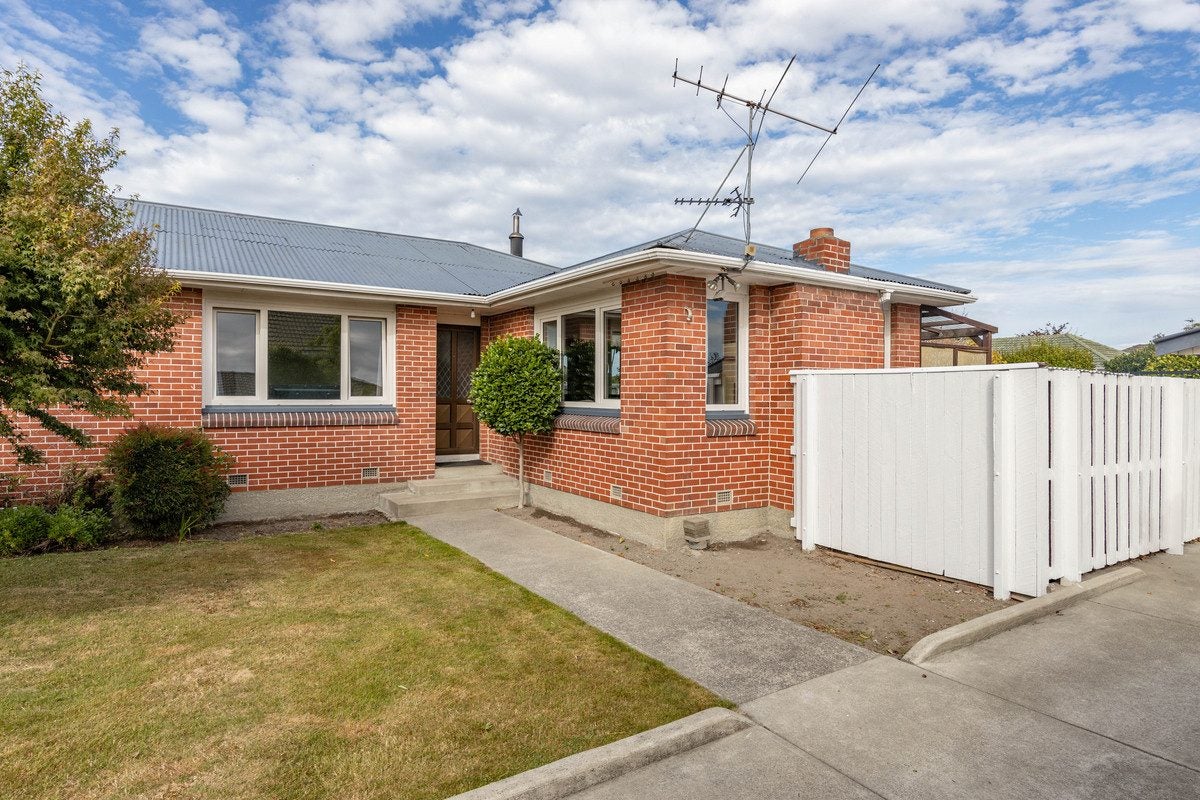 22 Steadman Road, Broomfield, Christchurch - Carousel 24