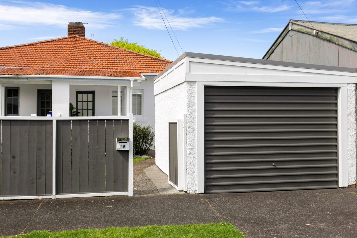 16 Dunbar Road, Mount Eden, Auckland - Carousel 2