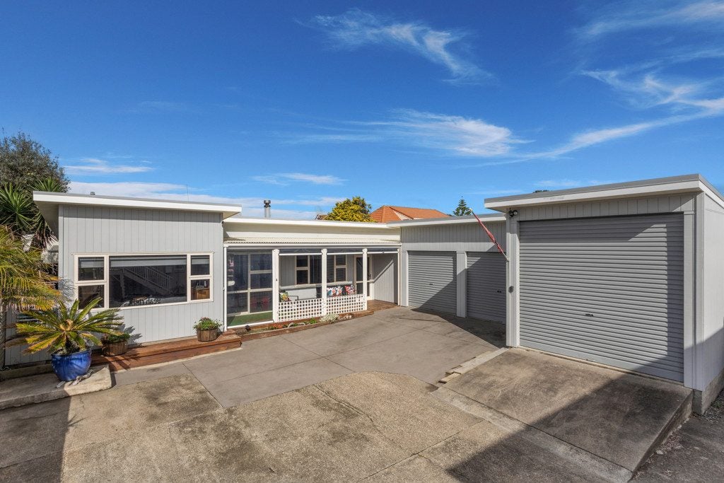 170A OCEAN RD, Ohope, OHOPE - Carousel 1