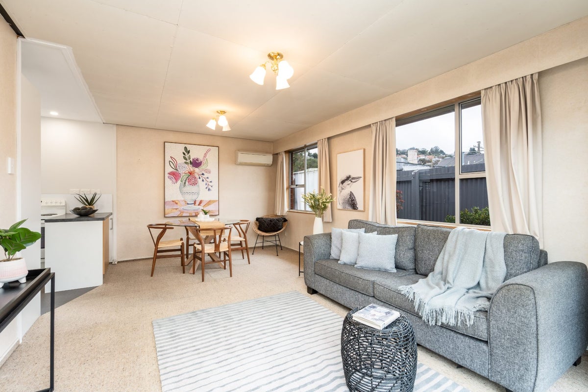 32D Rutherford Street, Caversham, Dunedin - Carousel 1