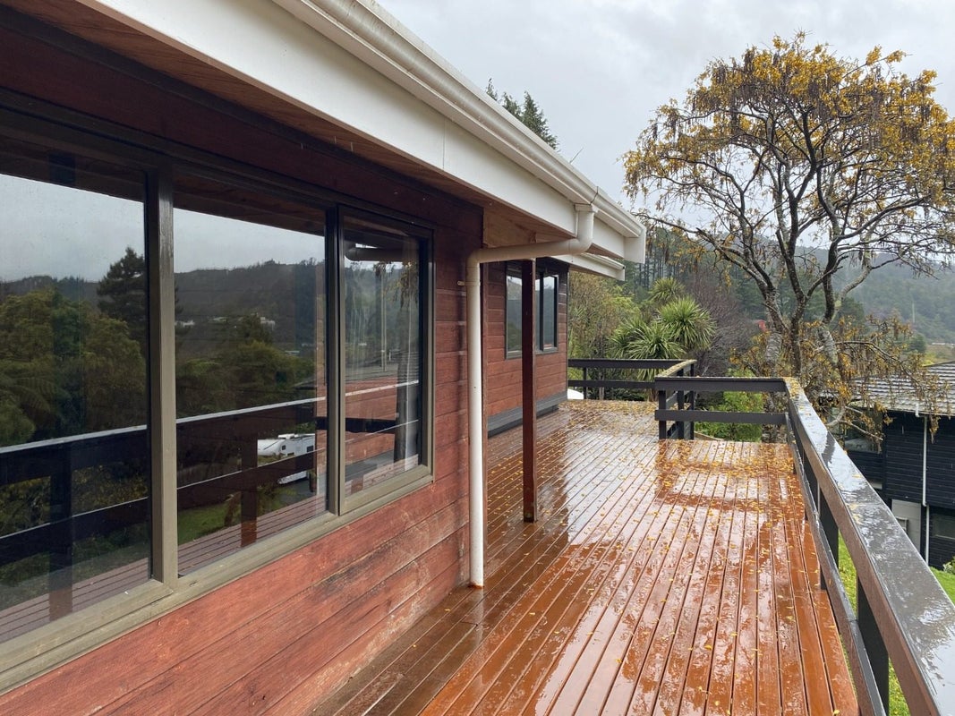 95 Manuka Street, Stokes Valley, Lower Hutt - Carousel 12