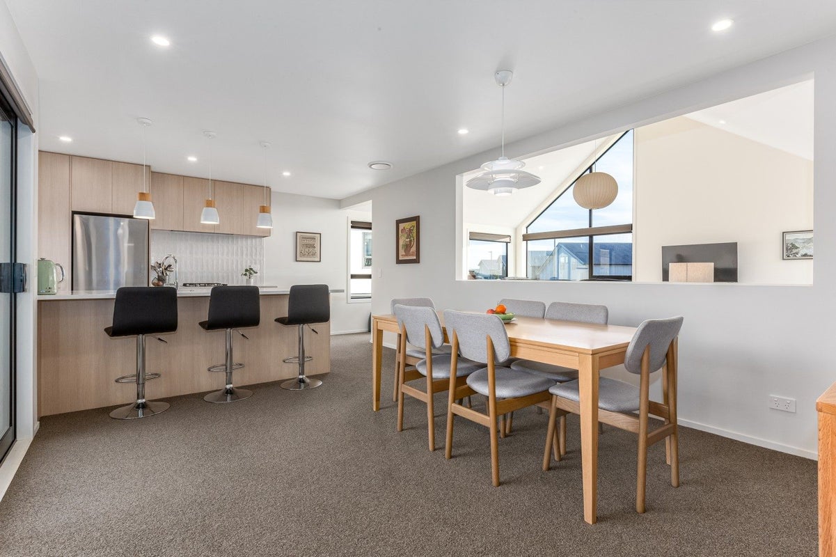9 Lemonwood Way, Woodridge, Wellington - Carousel 2