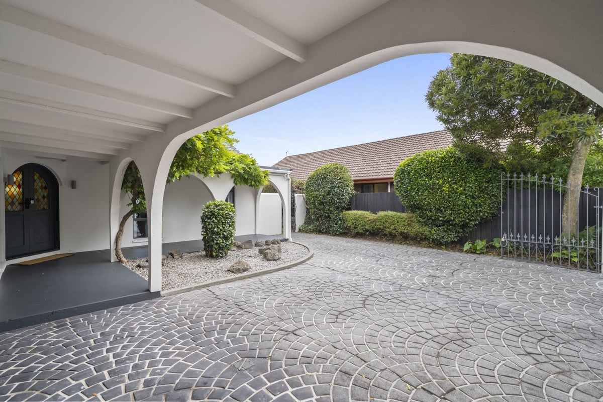 56 Solway Avenue, Ilam, Christchurch - Carousel 34