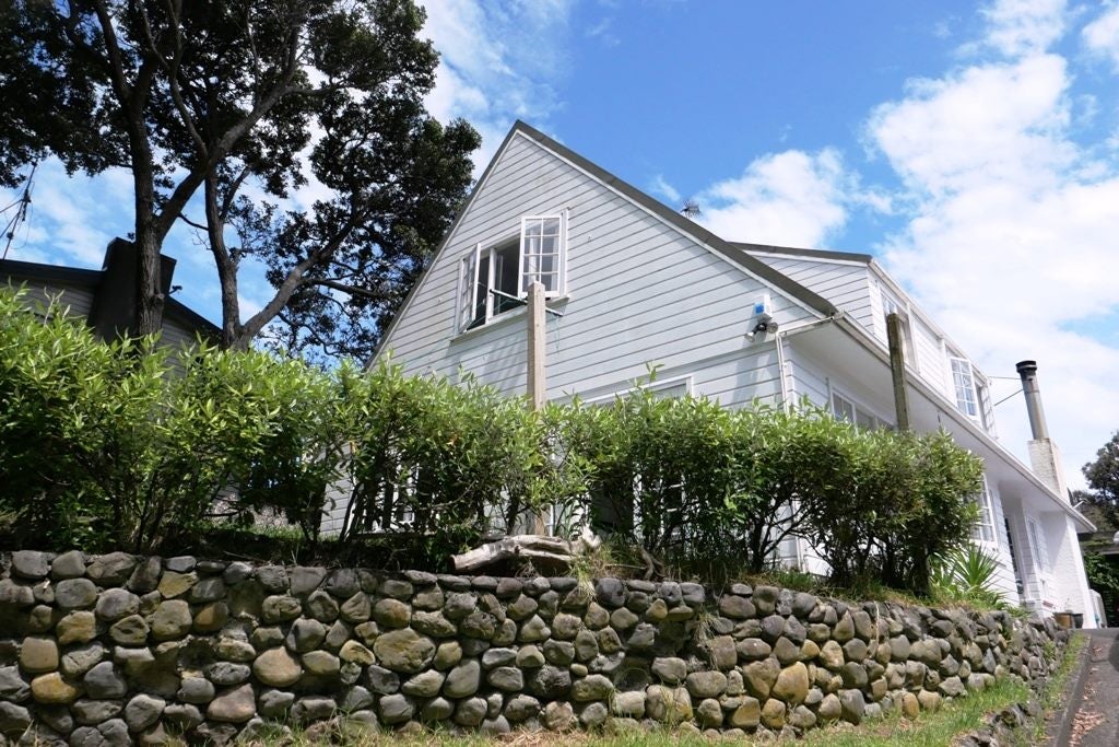 23 Clunie Avenue, Raumati South, Paraparaumu - Carousel 2