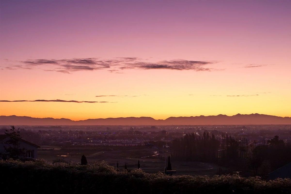 2 Somerton Rise, Westmorland, Christchurch - Carousel 25