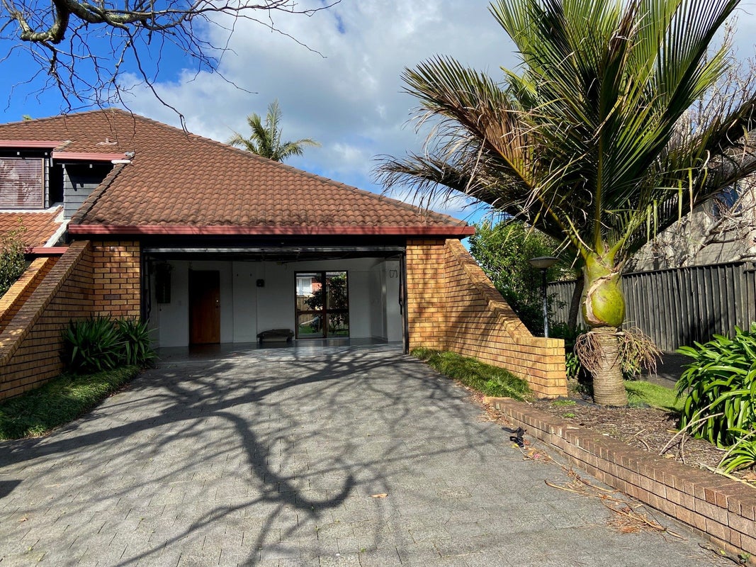 20A Otakau Road, Milford, Auckland - Carousel 1