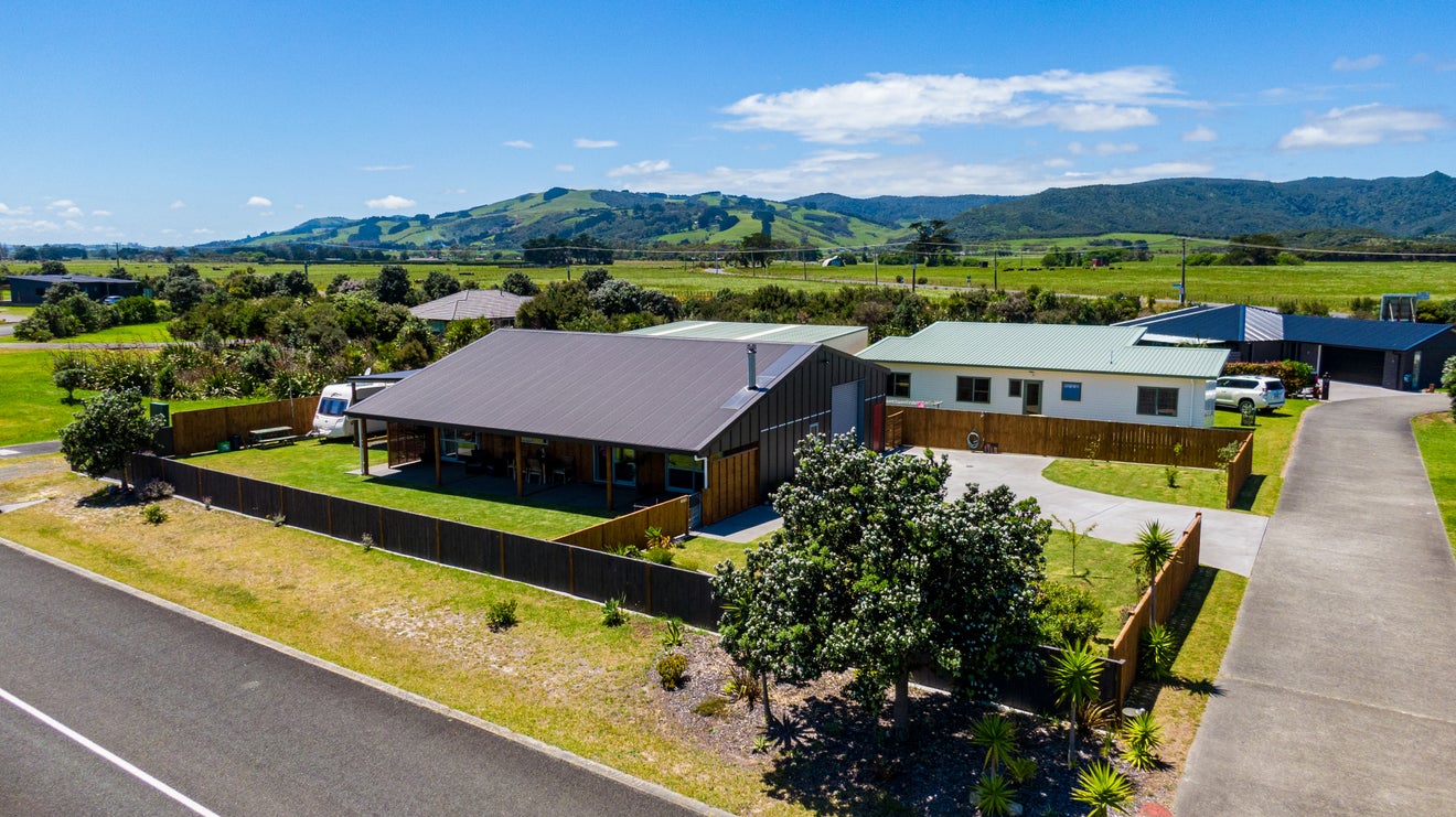 16 Kokopu Street, Ahipara, Kaitaia - Carousel 1