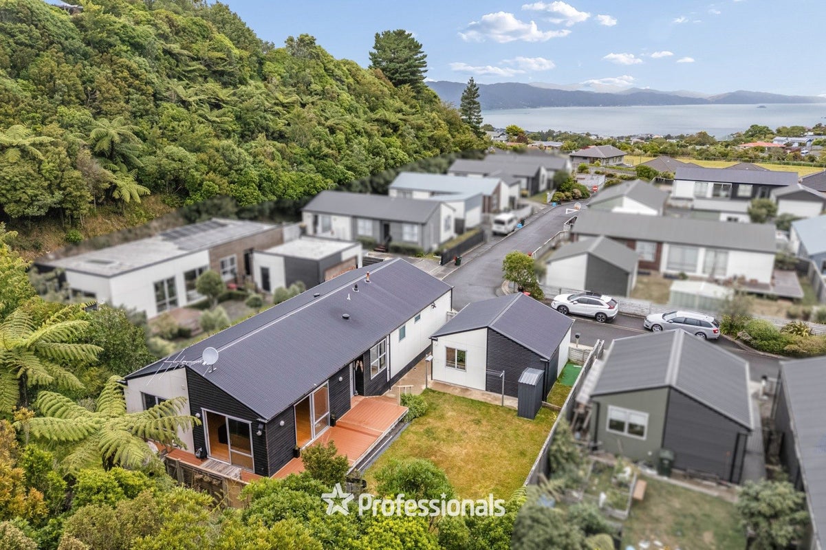12 Otonga Heights, Maungaraki, Lower Hutt - Carousel 1