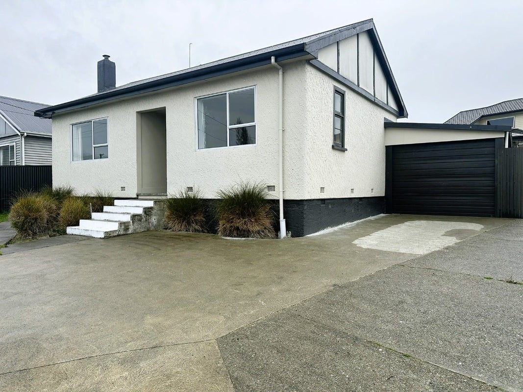 26 Pringle Street, Waimataitai, Timaru - Carousel 1