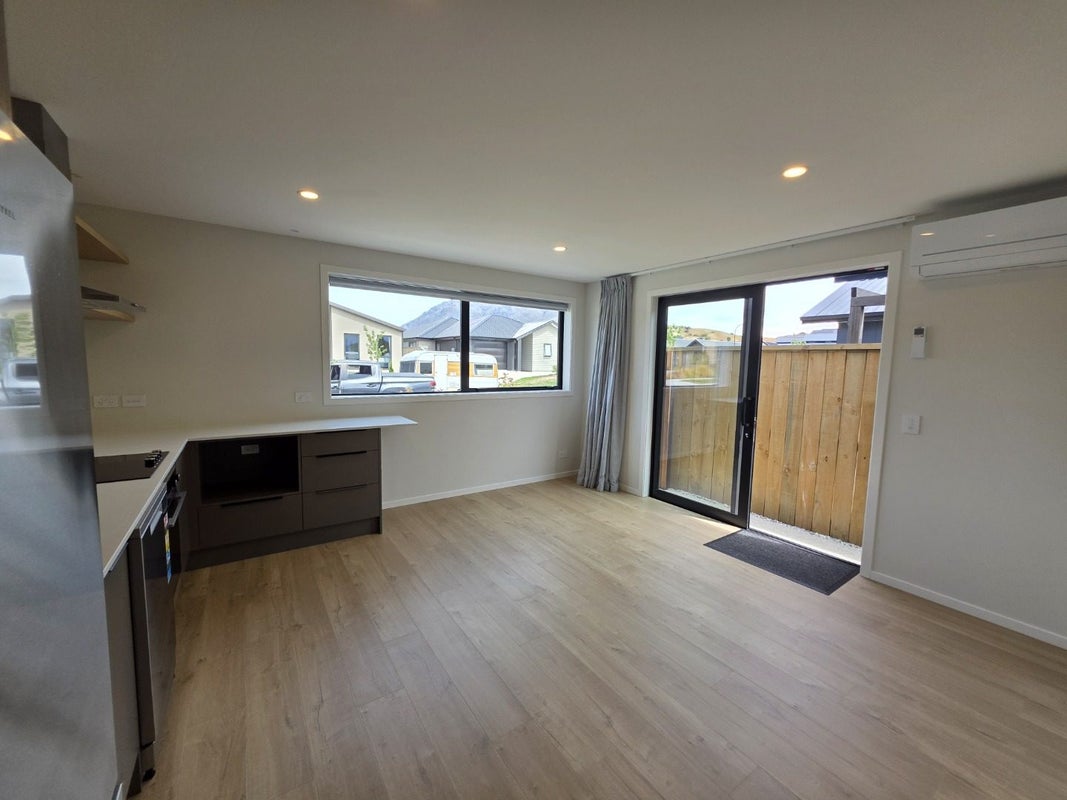34 Cheviot Street, Jacks Point, Queenstown - Carousel 16