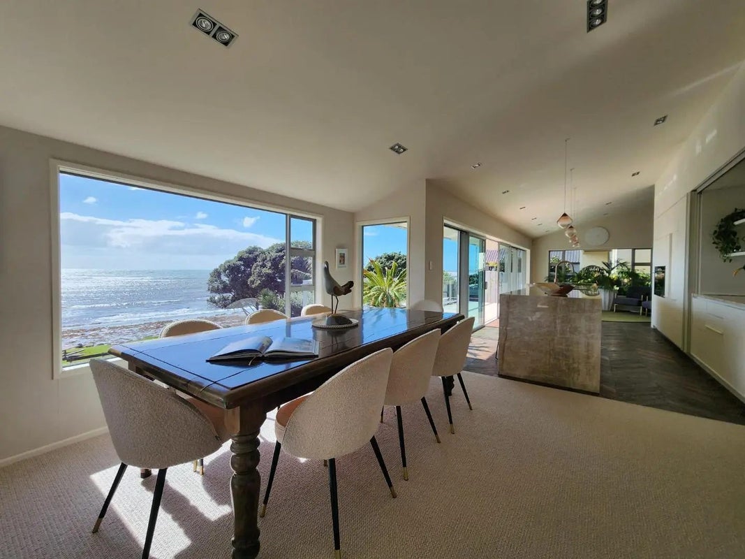 1 Wanaka Terrace, Bell Block, New Plymouth - Carousel 2