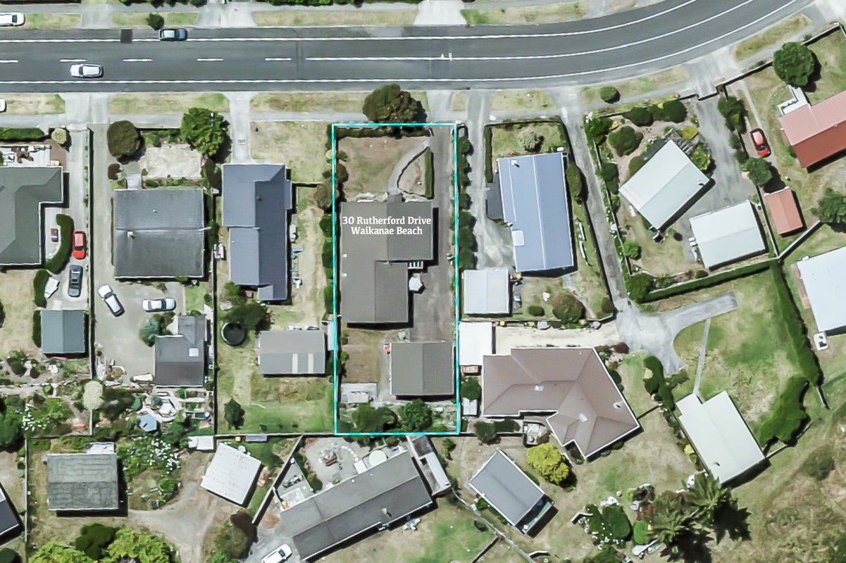 30 Rutherford Drive, Waikanae Beach, Waikanae - Carousel 21