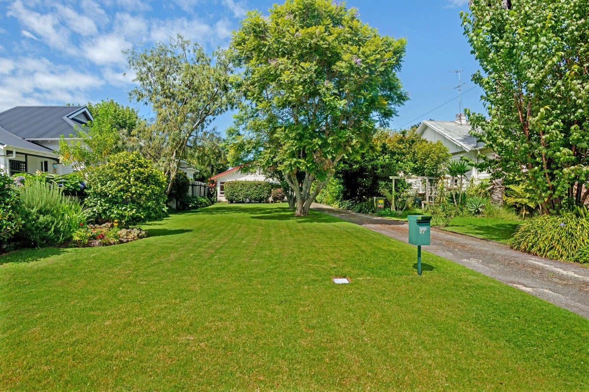 27 Score Road, Inner Kaiti, Gisborne - Carousel 18