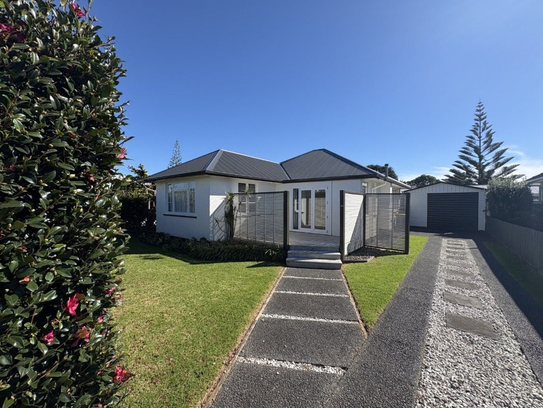33 Princes Street, Fitzroy, New Plymouth - Carousel 2