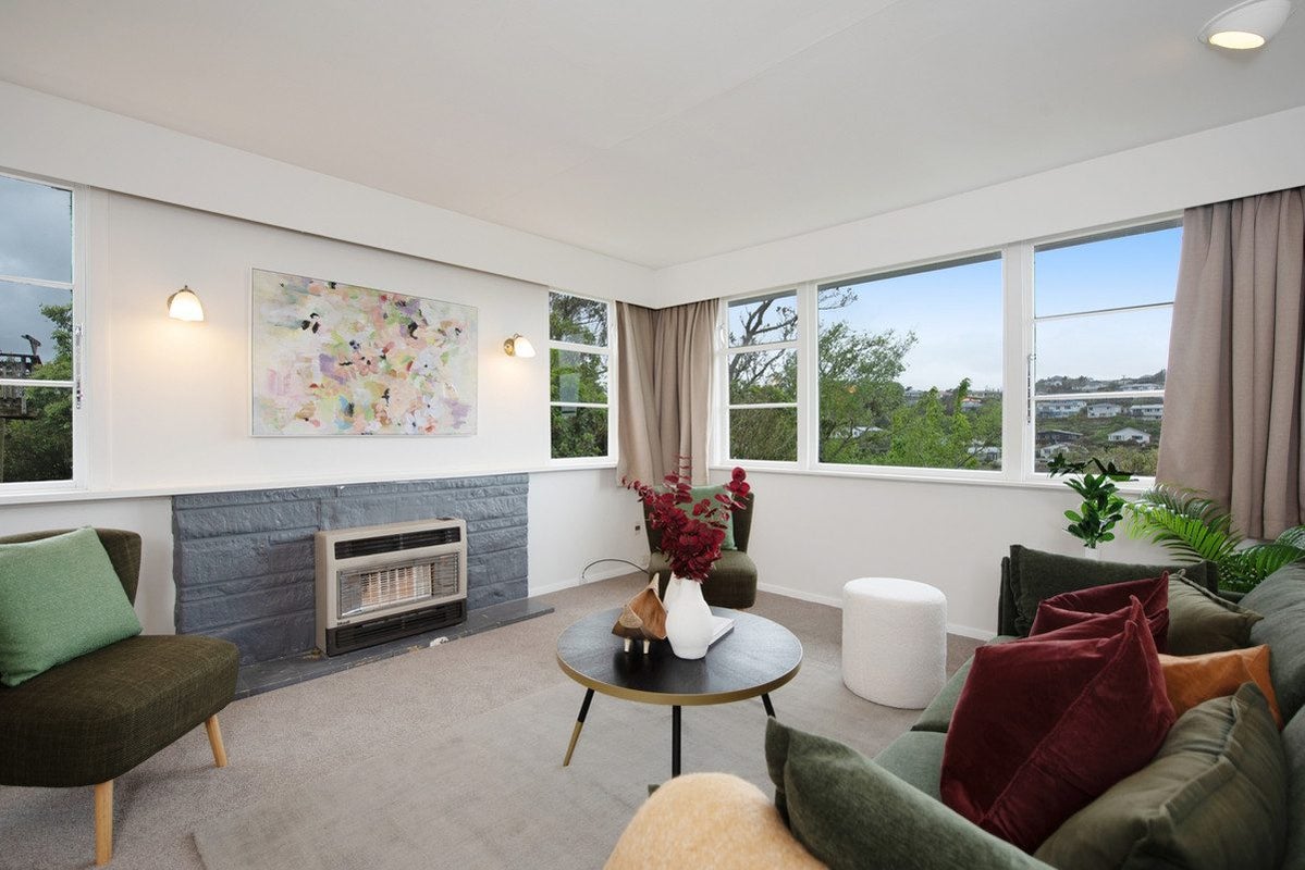 135 Ruskin Road, Newlands, Wellington - Carousel 2