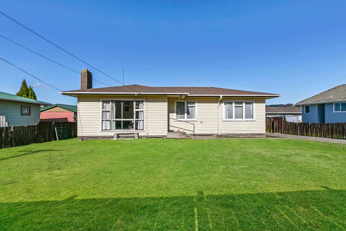 12 Turner Drive, Western Heights, Rotorua - Carousel 1