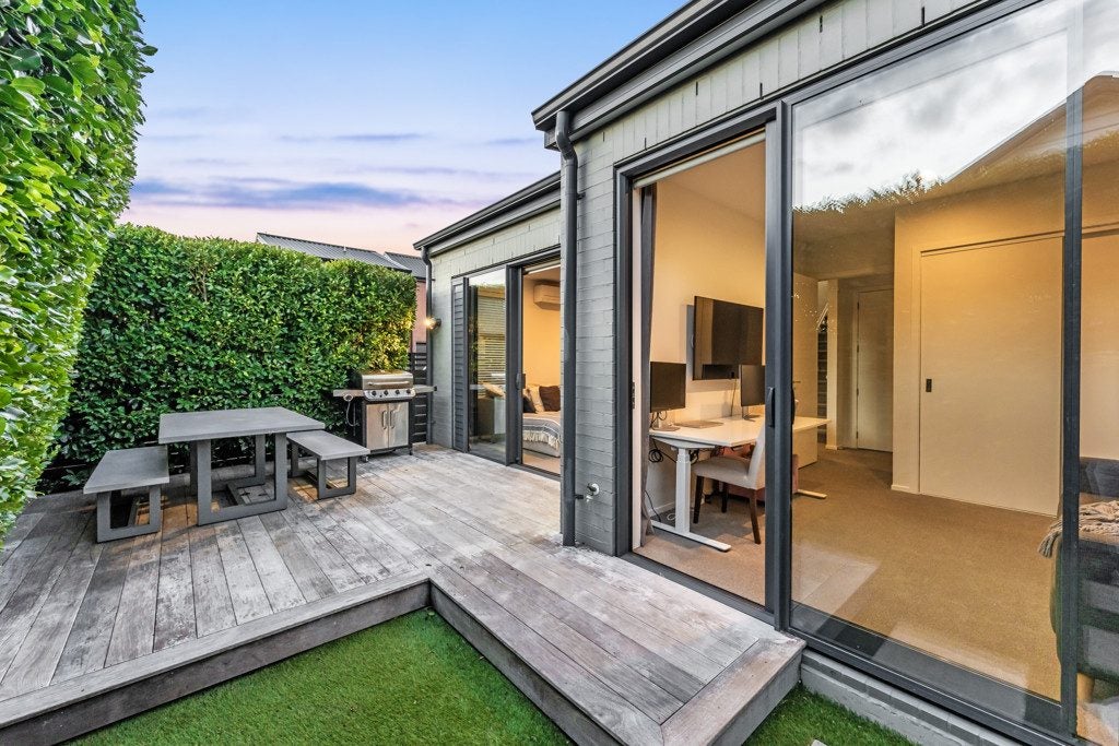 12 Takerei Way, Glen Innes, Auckland City, Auckland - Carousel 2