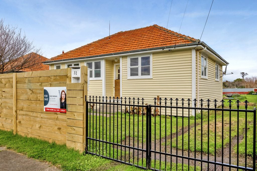 31 Wilson Street, Waverley, Waverley - Carousel 2