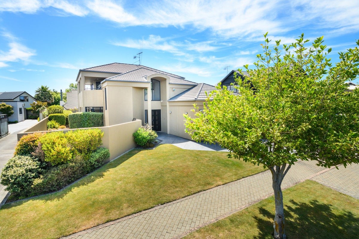 6 Dougherty Place, Hokowhitu, Palmerston North - Carousel 2