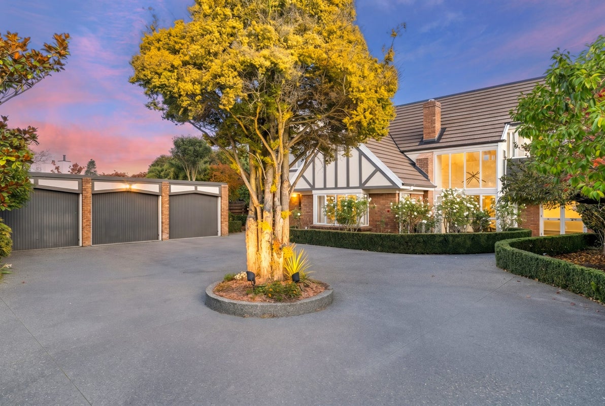 10 Frith Place, Burnside, Christchurch - Carousel 2