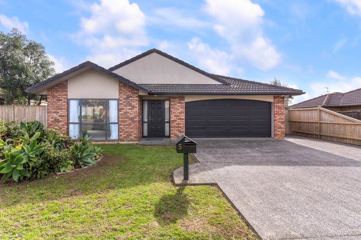 5 Walter Haddrell Crescent, East Tamaki, Manukau City, Auckland - Carousel 1