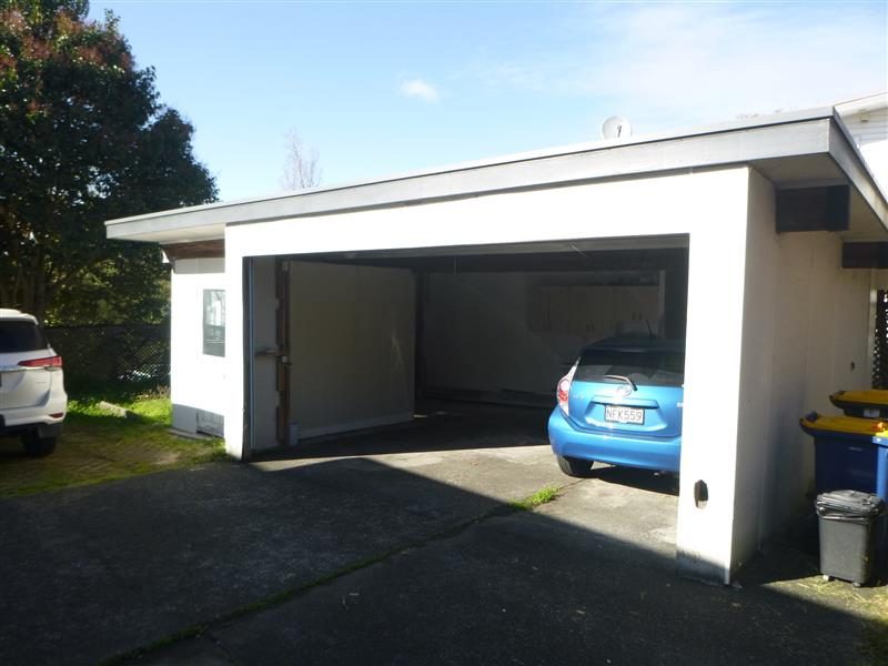21 Lake Road, Northcote, Auckland - Carousel 12