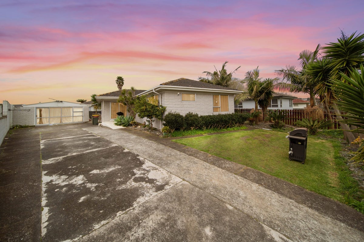 89 Wordsworth Road, Manurewa, Auckland - Carousel 2