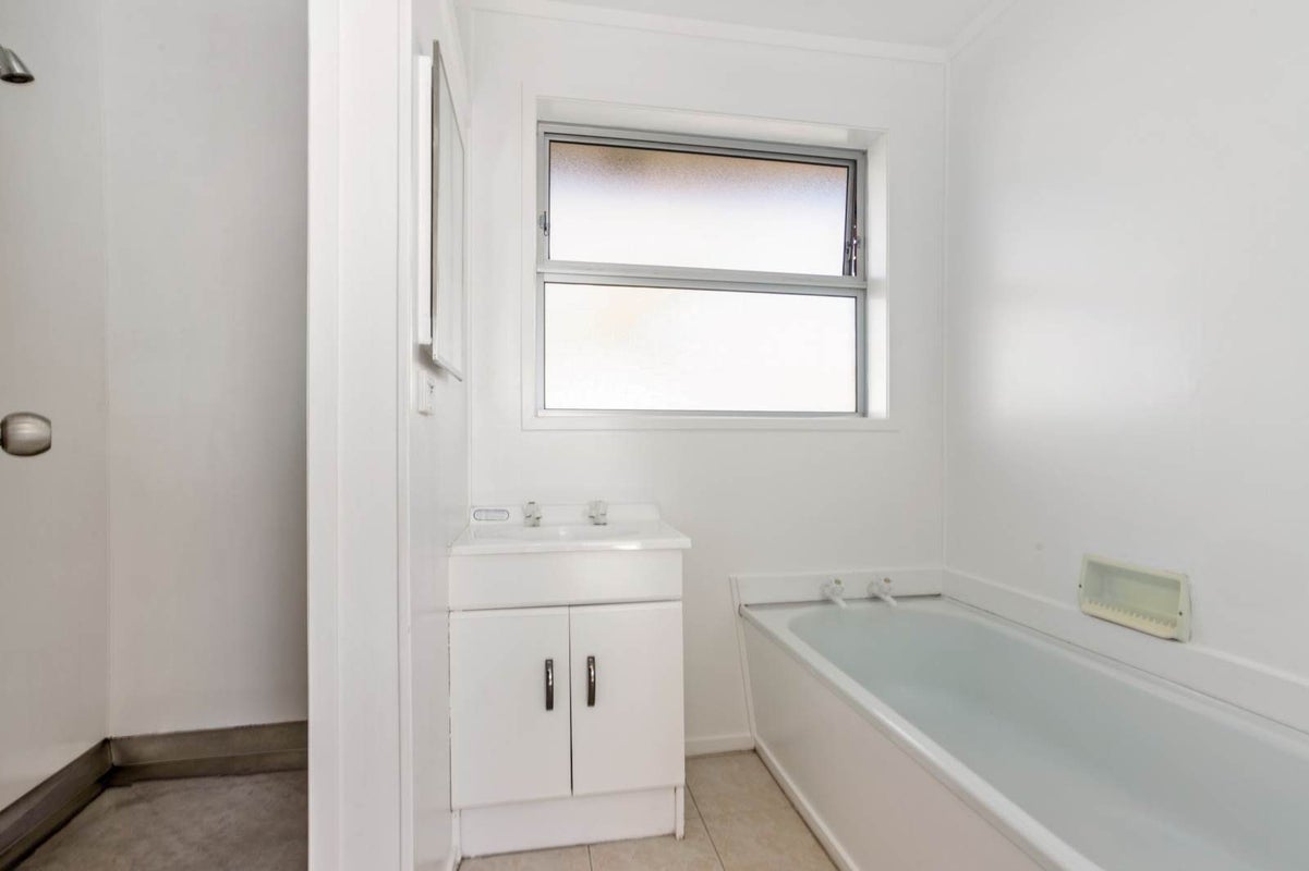 4/485 Blockhouse Bay Road, Blockhouse Bay, Auckland - Carousel 11