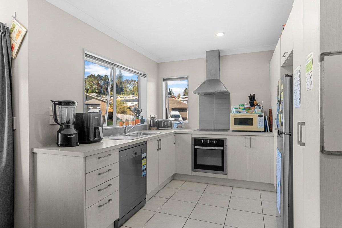 82 Ridgeway Drive, Kamo, Whangarei - Carousel 1