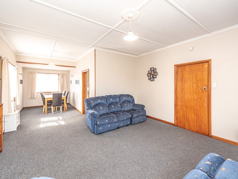 16 Caffray Avenue, Aramoho, Whanganui - Carousel 2