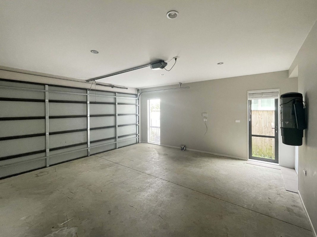 13 Geranium Avenue, Flat Bush, Auckland - Carousel 12
