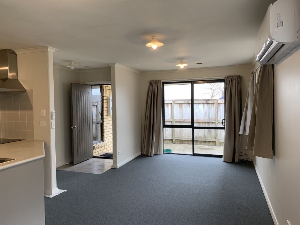 25D Beatty Street, Melville, Hamilton - Carousel 1