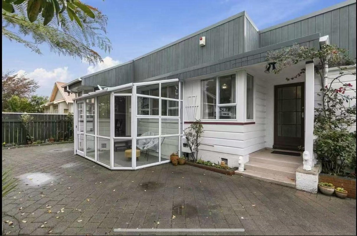 1/34 Wilford Street, Woburn, Lower Hutt - Carousel 1