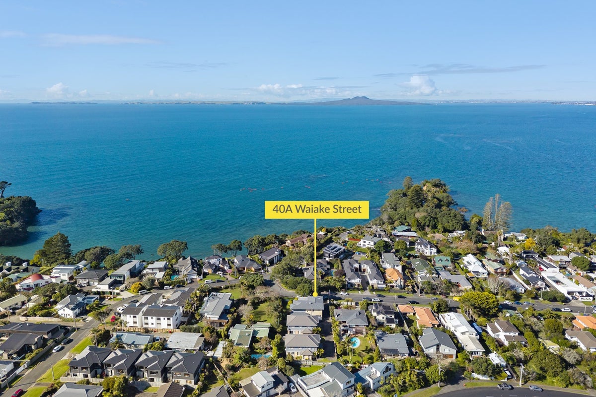 40A Waiake Street, Torbay, Auckland - Carousel 2